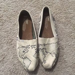Hand Painted World Map TOMS
